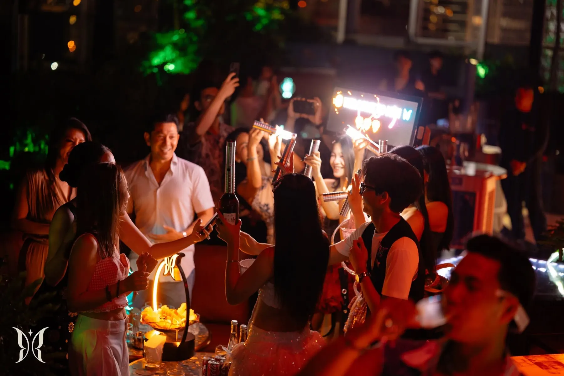 Ladies Night tại KÉN Skybar